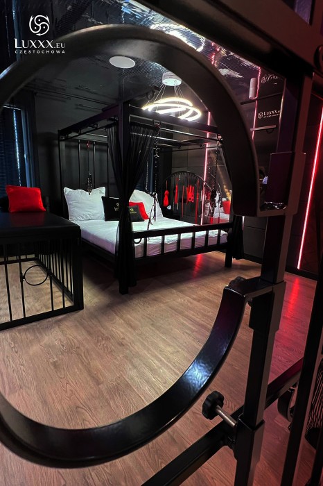 LUXXX -  Adults only apartment in Częstochowa